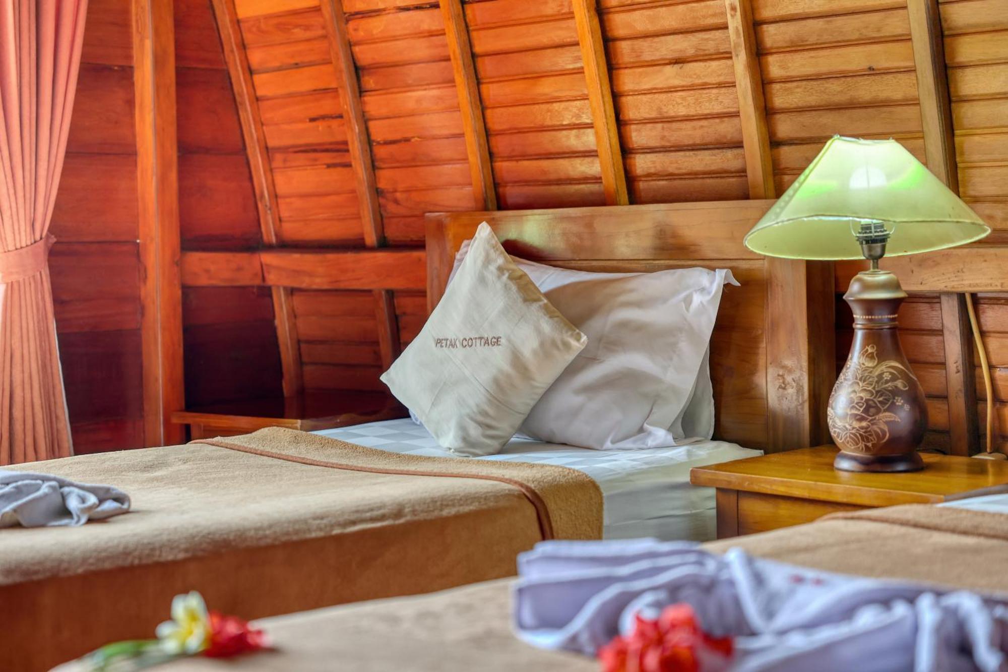 Petak Cottage Ped Kültér fotó